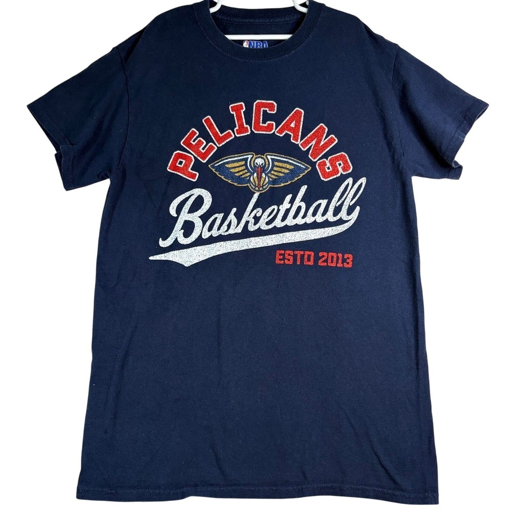 NBA Pelicans Basketball Mens Small T-Shirt Graphic Tee Short Sleeve Navy Blue